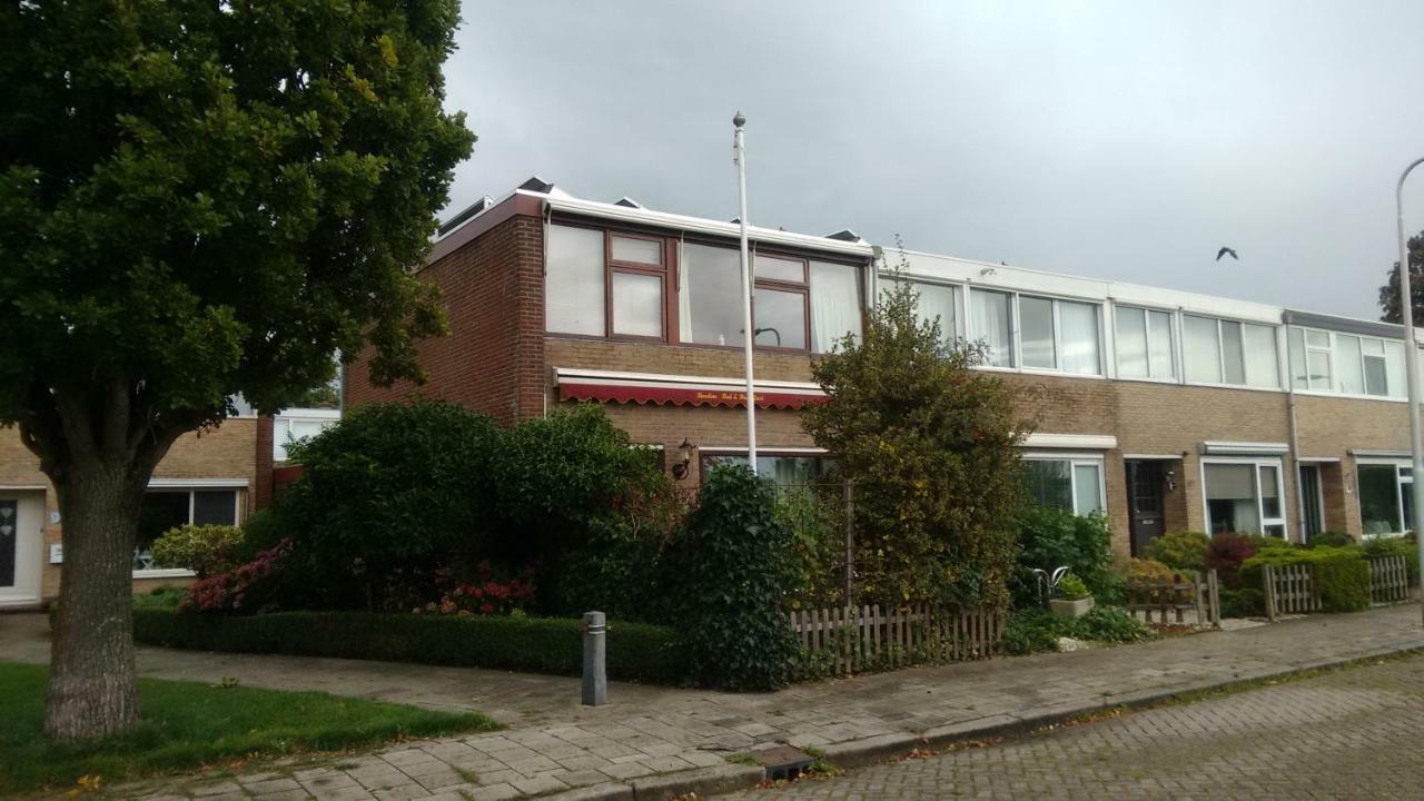 Bordine Guesthouse Leeuwarden Exterior foto